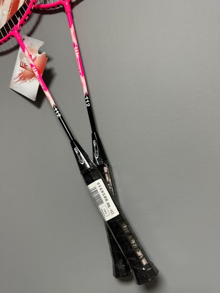 2 Adet Profesyonel Badminton Raketi Deluxe Badminton Çantası Seti + 3 Adet Badminton Topu 112